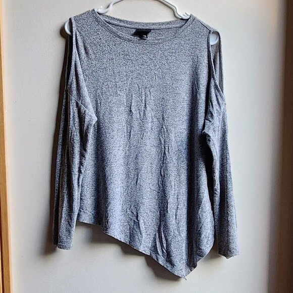 Mossimo Supply Co. Gray Cold Shoulder Sweater Size XS - Picture 1 of 16